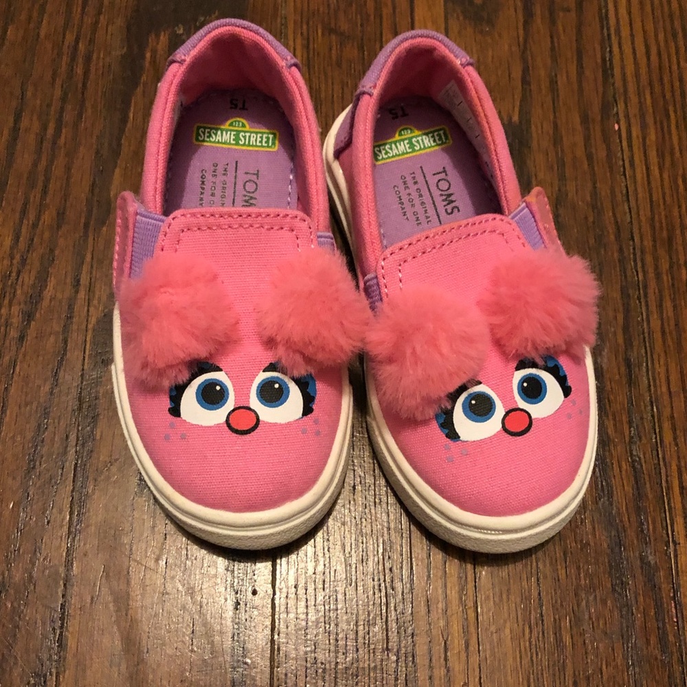 Sesame Street Zoe Toms
